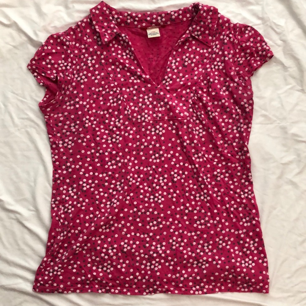 Polka Dot Collared V-Neck Tee